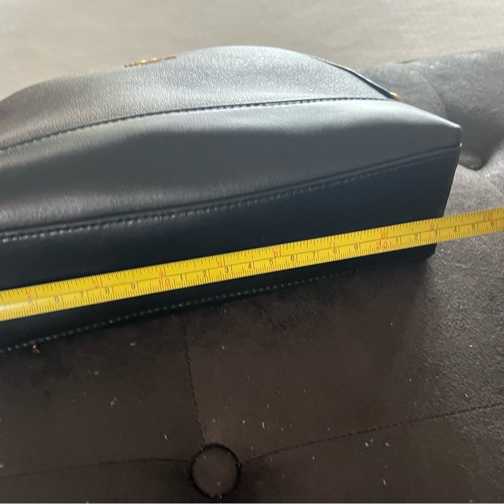 Coach Limited Signature Dome Crossbody (Leather) Never Used - Picture 8 of 8